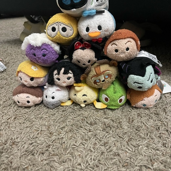 Disney Plush Tsum Tsums - Picture 1 of 5